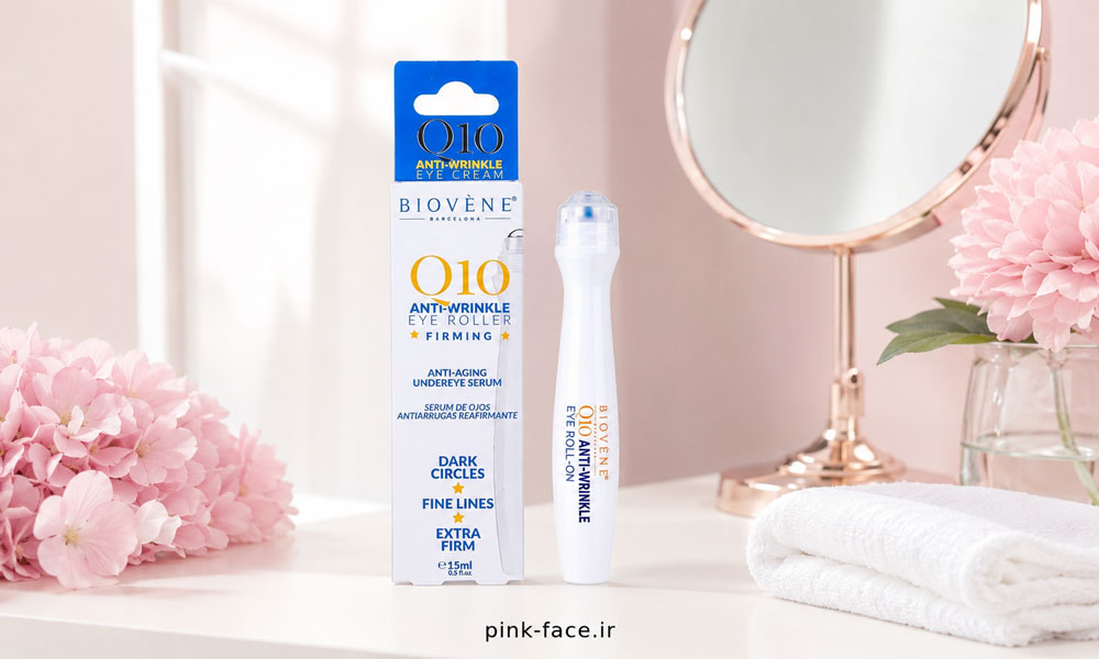 کرم دور چشم بیوون Q10 روی میز آرایش روشن برای مراقبت از پوست اطراف چشم
