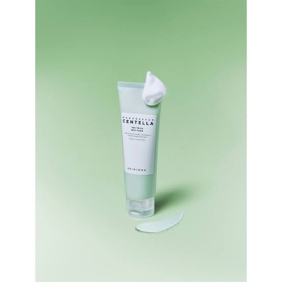 فوم شستشوی BHA سنتلا تریکا اسکین 1004